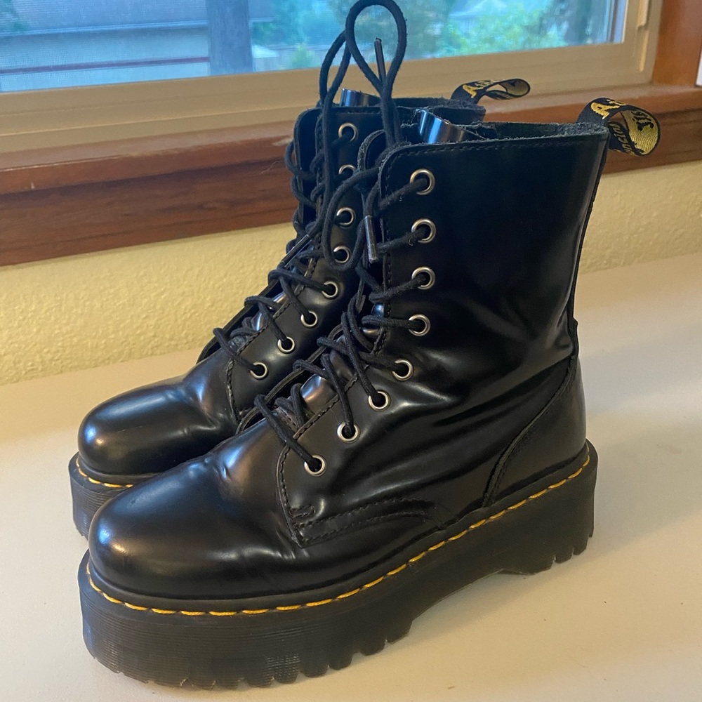 Dr. Martens Jadon Boot - US women’s size 7.5, EU 38